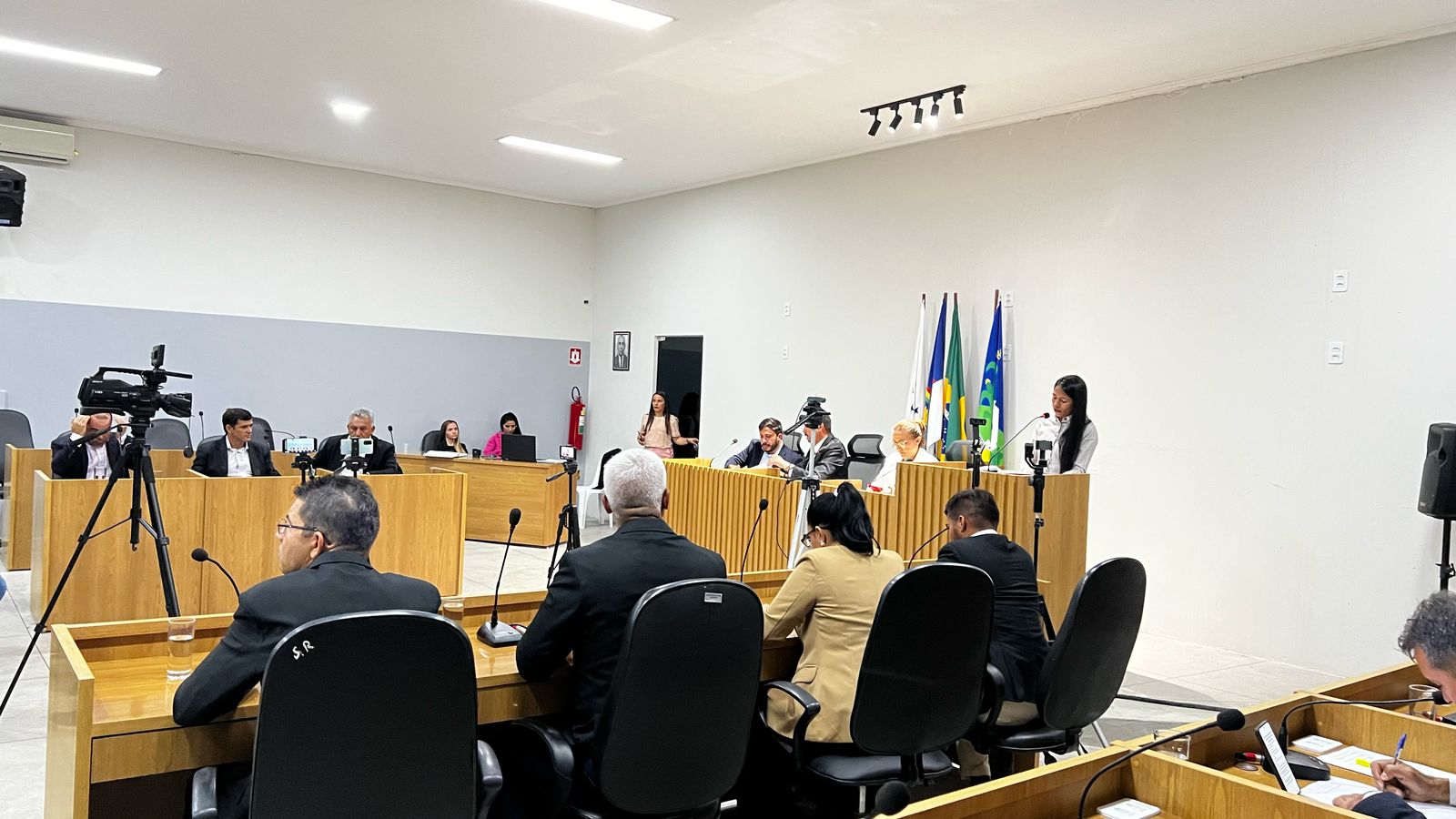 10ª Sessão Ordinária da Câmara Municipal teve na pauta indicações e Projeto de Lei aprovados