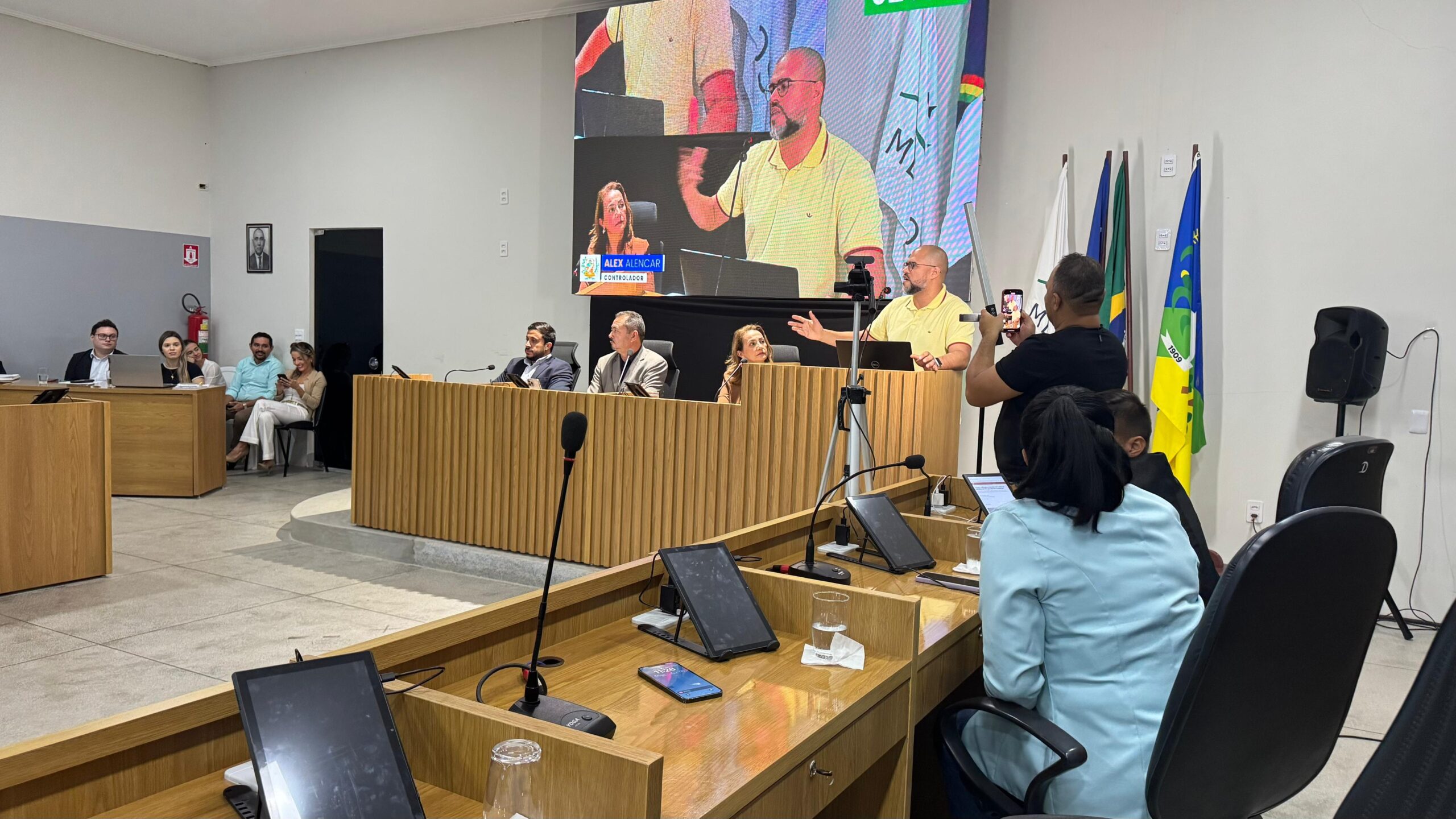 18ª SESSÃO ORDINÁRIA