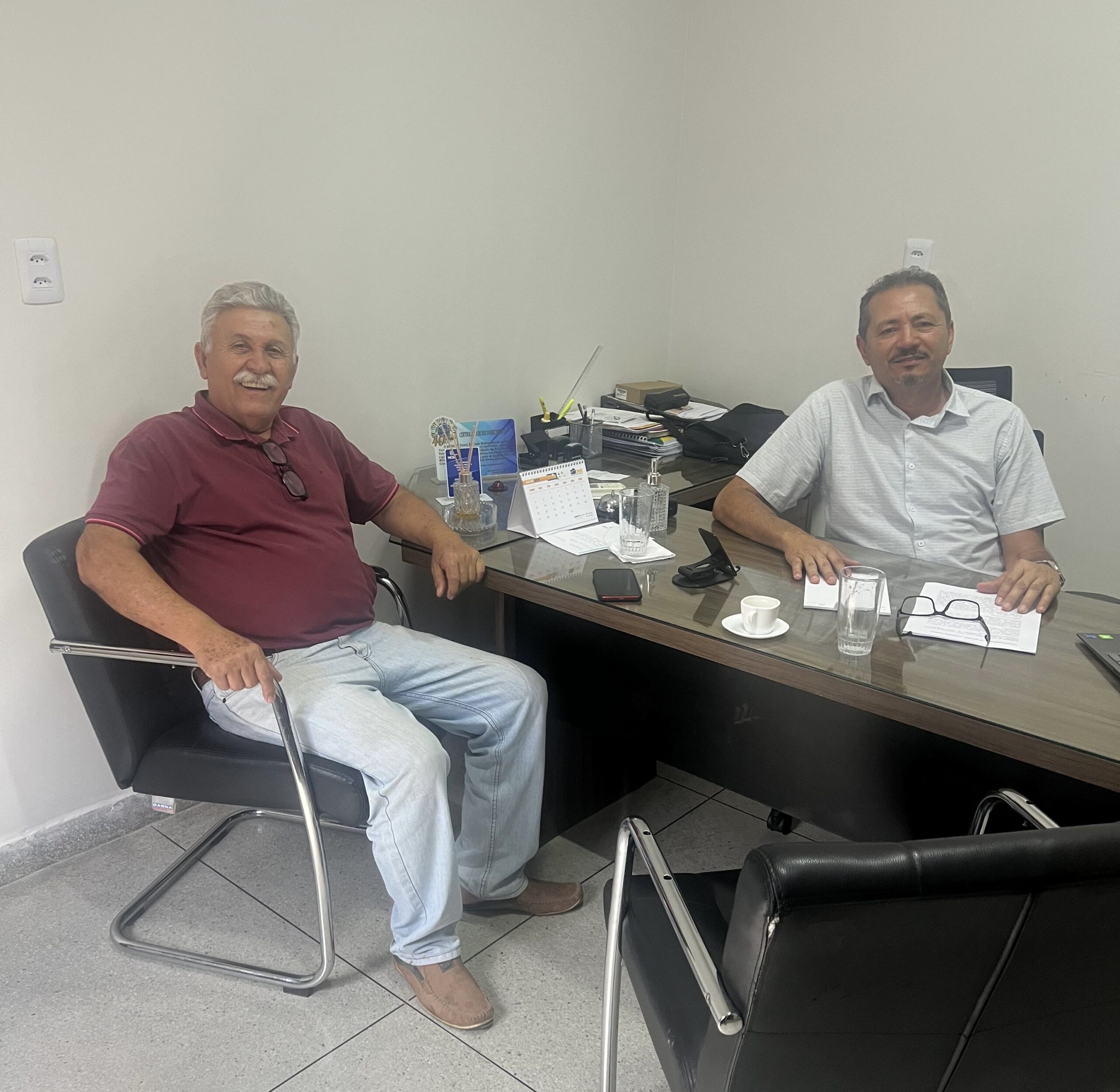 Presidente da Câmara recebeu a visita do ex-prefeito do município, Lula Sampaio.