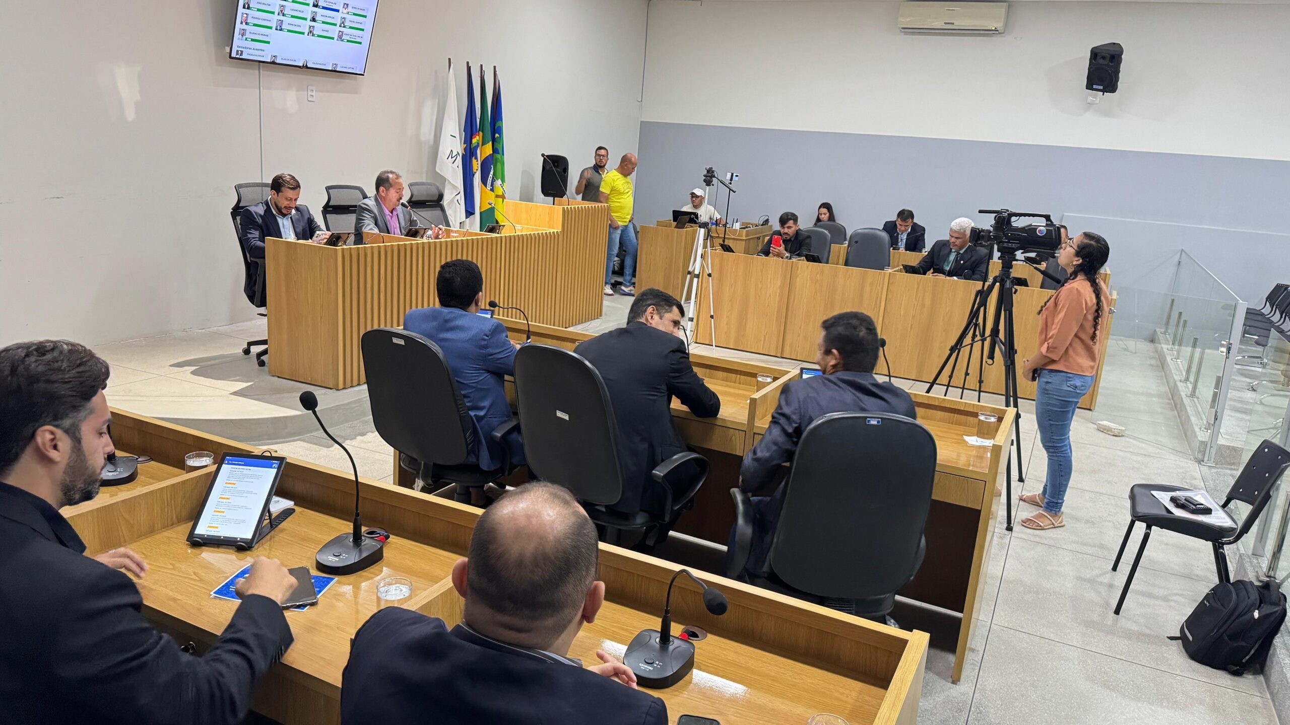 Câmara Municipal de Araripina aprova Projeto de Lei que proíbe a exposição sexualizada de crianças e adolescentes em eventos e mídias